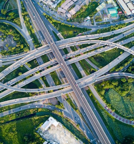 Qualité de l’air, consommation de carburant, fluidité du trafic : la régulation de vitesse en milieu urbain démontre ses bénéfices