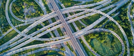 Qualité de l’air, consommation de carburant, fluidité du trafic : la régulation de vitesse en milieu urbain démontre ses bénéfices